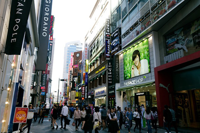 myeongdong-326136_400.jpg