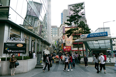 myeongdong-326134_400.jpg